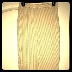 Trendy pencil shirt!